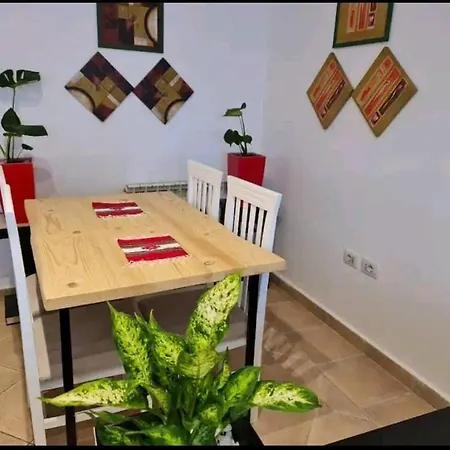 Cozy At Pazari I Ri Apartment Tirana